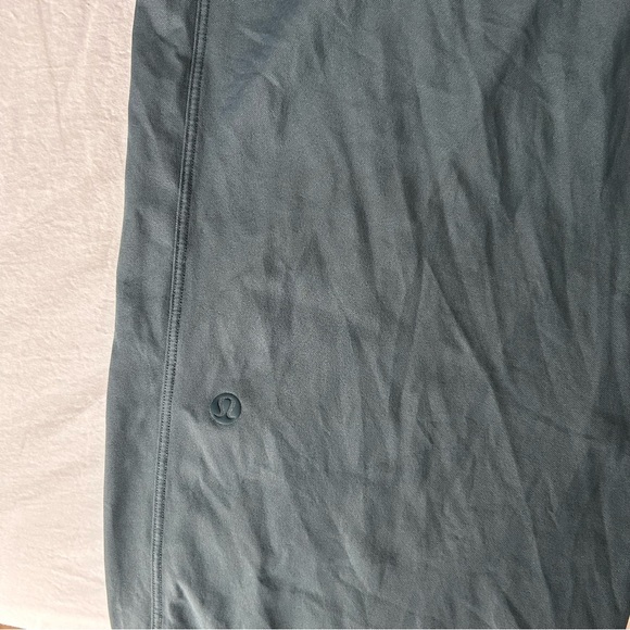 Lululemon Size 8 Next Move Crop Pull On Straight Cropped Ankle Pants- Navy - Picture 6 of 11